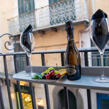Centro Storico Apartment Прочида Екстериор снимка